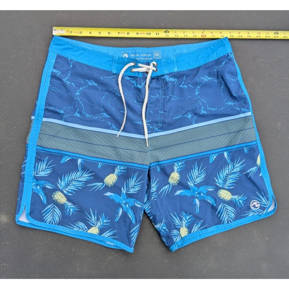 Ocean Currents Boardshorts Blue Stripe Pineapple Size 36 Stretchy
